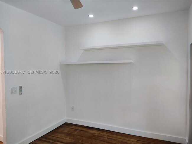 Foto del edificio - 717 Jefferson Ave