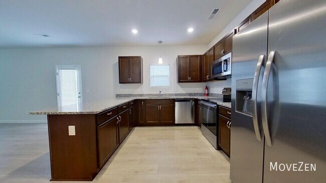 Foto del edificio - 5014 Fallmeade Rd