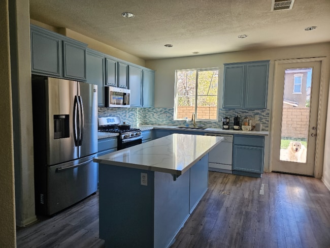 Building Photo - 37852 Magnolia Ln