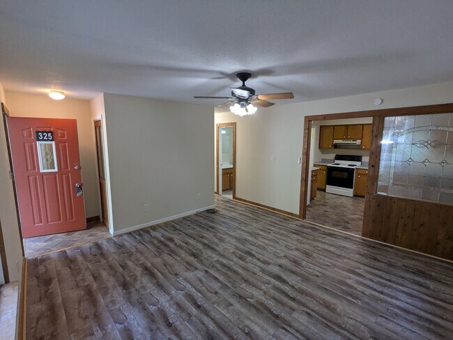 Foto del edificio - 325 Reeceburg Rd SE
