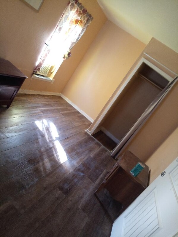 Photo - 1818 Hays St House