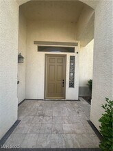 Building Photo - 301 Arbor Garden Ave