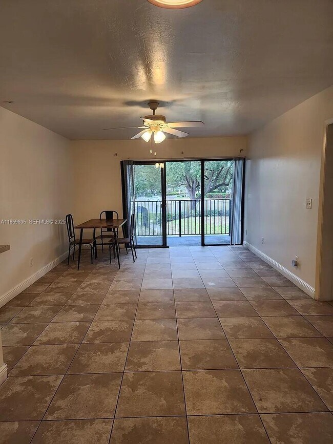 Foto del edificio - 9022 W Atlantic Blvd