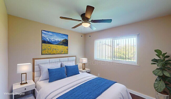 Foto del edificio - Remodeled 4 bedroom home in Huntington Beach