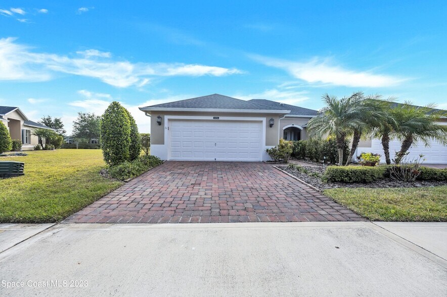 Foto principal - 3496 Bancroft Dr