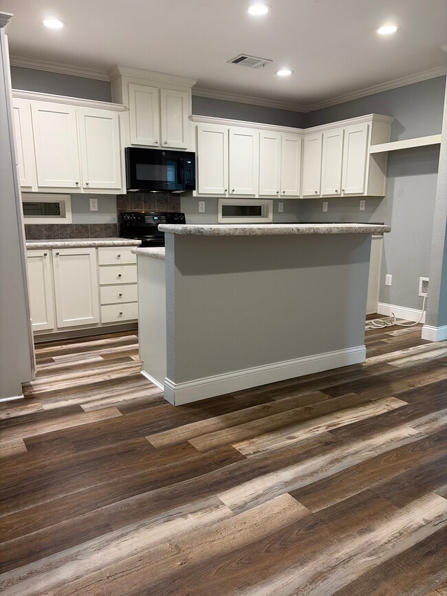 Foto del edificio - 511 S California St