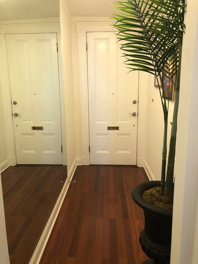 Foto del edificio - Victorian One Bedroom, 12 Ft. Ceilings -  ...