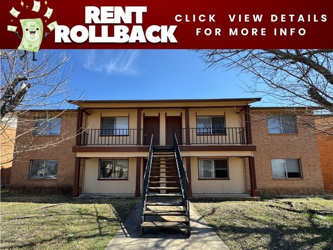 Building Photo - 2202 Hunt Dr