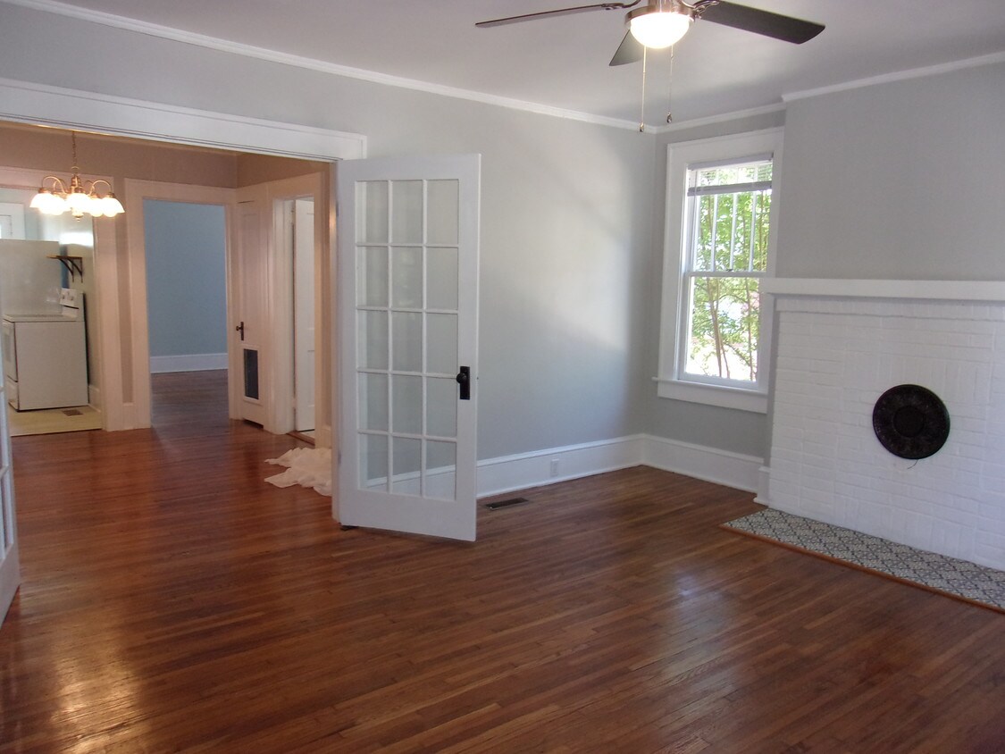 WOOD FLOORS THRUOUT - 107 Westmoreland Ave