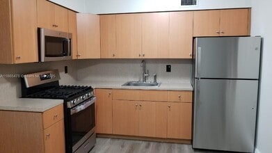 Building Photo - 4300 SW 67th Ave