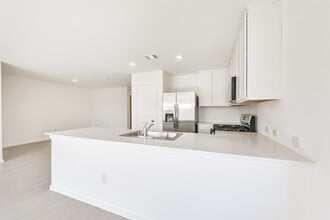 Building Photo - 710 Zuppino Ln