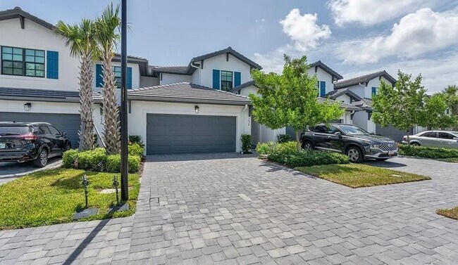 Building Photo - ***VANDERBILT RESERVE***4 BEDROOMS / 3.5 BATHS***BEAUTIFULLY MAINTAINED***UNFURNISHED ANNUAL***