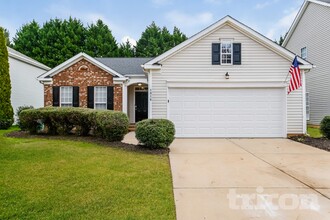 Building Photo - 1816 Oakdale Green Dr
