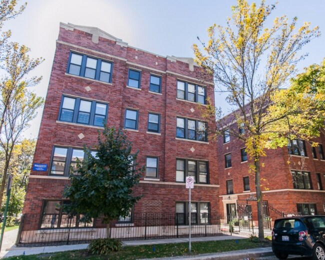 Foto del edificio - 2205 W Eastwood Ave