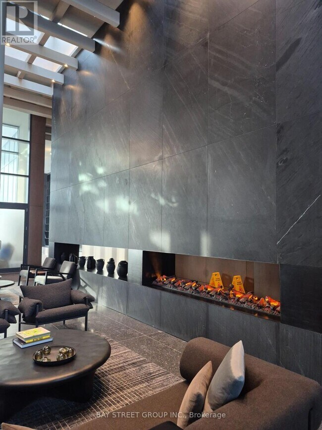 Building Photo - 28 Interchange Wy