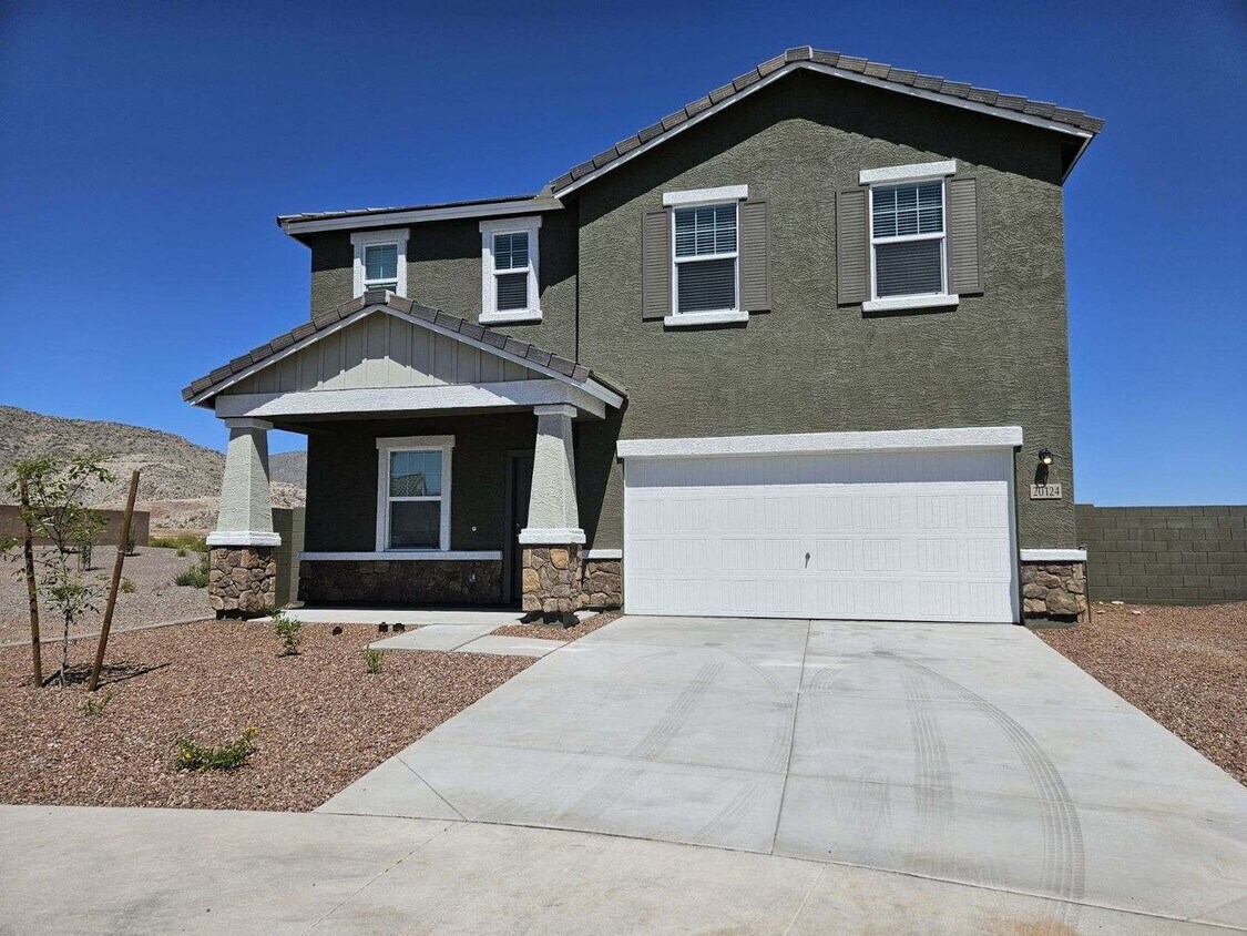 Foto principal - INCREDIBLE BRAND NEW HOME THAT BACKS THE P...