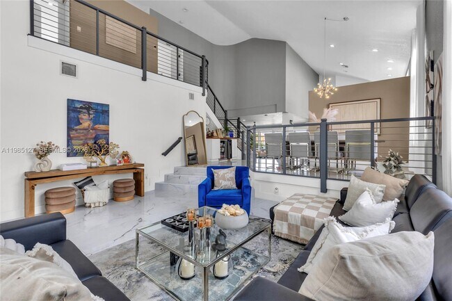 Foto del edificio - 4904 SW 166th Ave