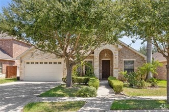 Building Photo - 3307 Santa Iliana