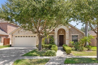 Building Photo - 3307 Santa Iliana