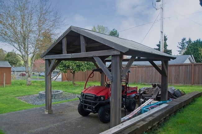 Foto del edificio - 11802 74th Ave E