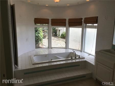 Building Photo - 3 br, 3 bath House - 2126 Entrada Paraiso