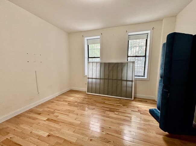 Building Photo - 4 bedroom in NEW YORK NY 10032