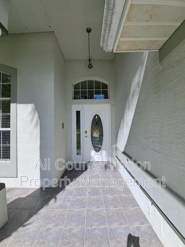 Building Photo - 2814 SW 20th Ave