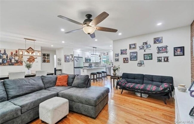 Building Photo - 19 Barnett Dr