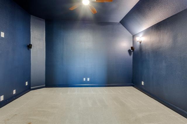 Building Photo - 8705 Verona Dr