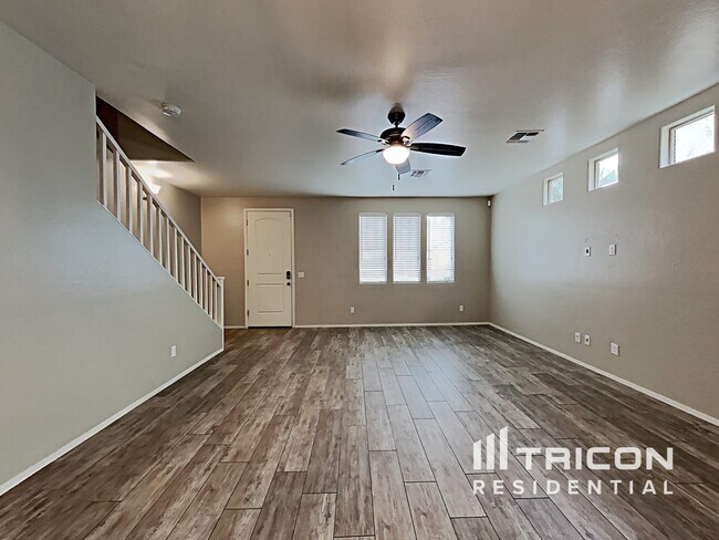 Foto del edificio - 11450 W St John Rd