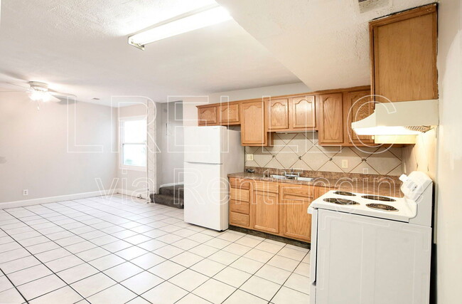 Building Photo - 2713 Rodman St