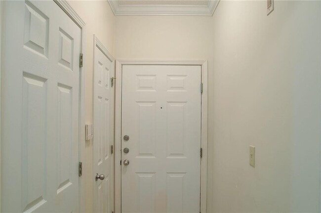 Building Photo - 4333 Dunwoody Park