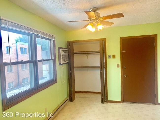 Foto del edificio - 220 6th St S