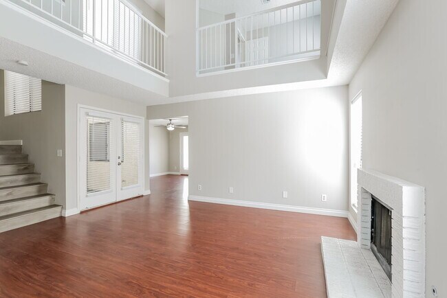 Building Photo - 405 Tobler Dr