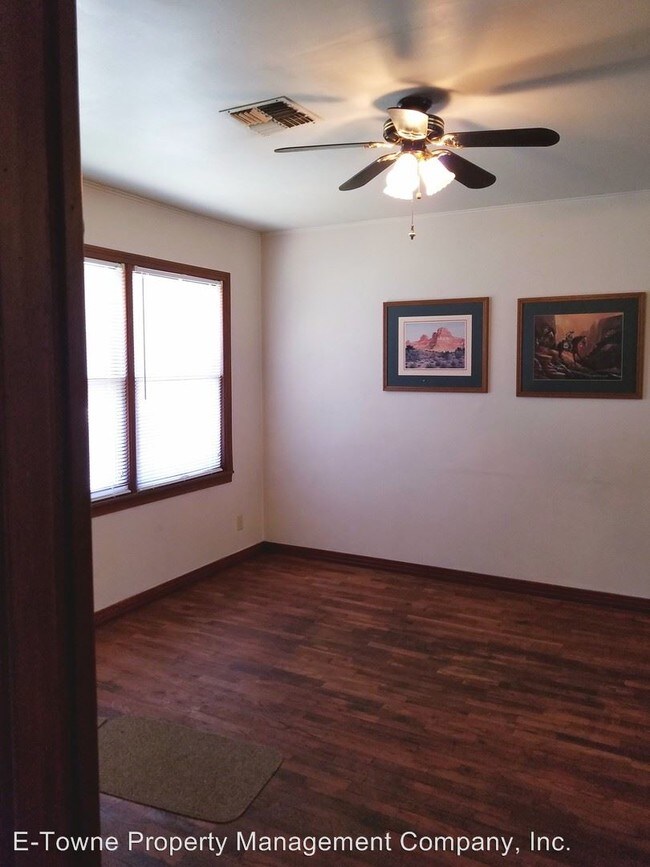 Building Photo - 1 br, 1 bath House - 2126 N. Independence