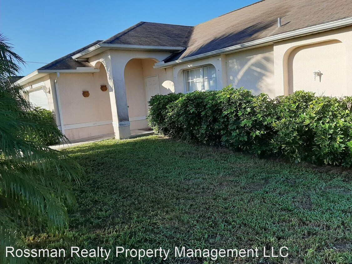 Primary Photo - 3 br, 2 bath House - 300 NW 18th Ave