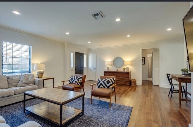 Foto del edificio - 1109 Brentwood Pointe