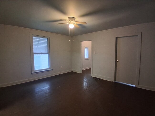 Building Photo - 603 South St