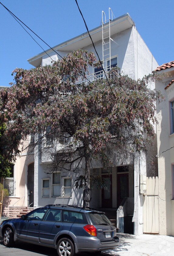 Primary Photo - 3672 20th St