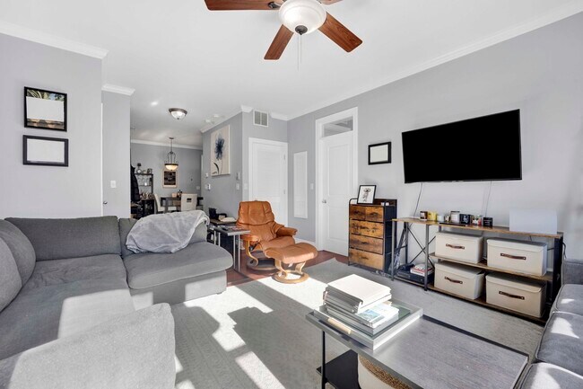 Foto del edificio - 1608 W Byron St