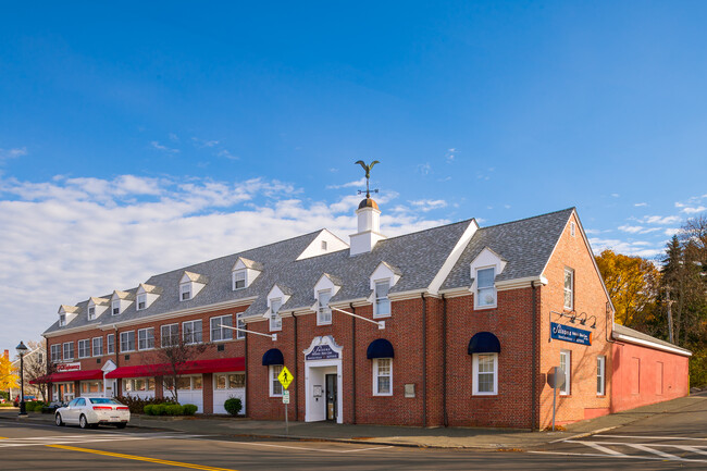 Building Photo - 90 South St