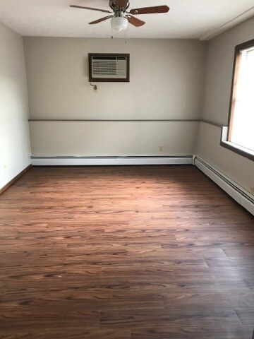 Building Photo - 460 Kirn Ave