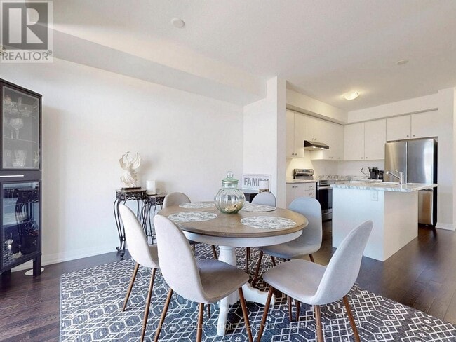 Building Photo - 19 Central Mkt Dr