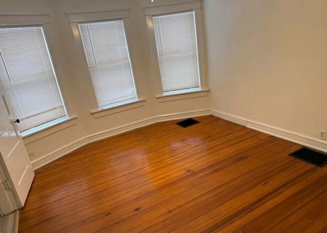 Foto del edificio - 222 S 2nd St