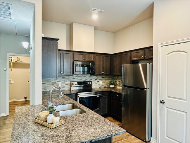 Foto del edificio - 1512 Dansby St