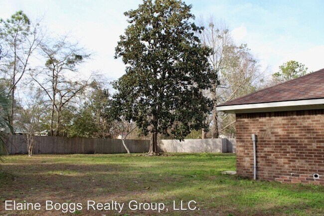 Foto del edificio - 4 br, 2 bath House - 113 Cedar Street