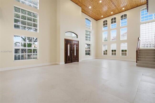 Building Photo - 8320 NW 167th Terrace