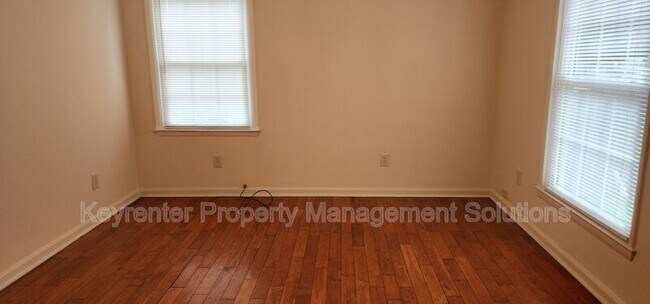 Foto del edificio - 825 Highland Ave