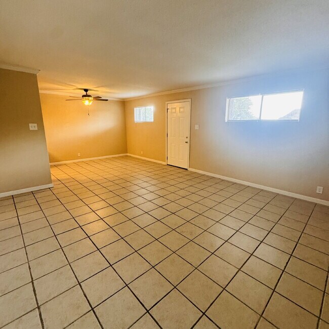 Foto del edificio - Spacious 2-Bedroom | 1 Bathroom Apartment at The Legacy in Nederland, TX!