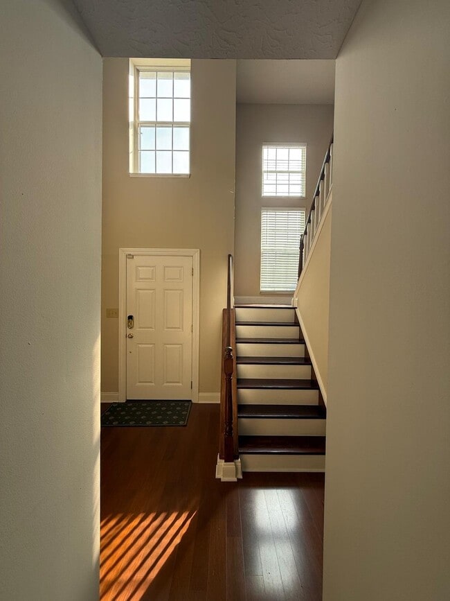 Building Photo - 7574 Allenwood Ct
